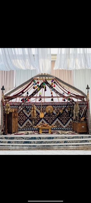 Қазақ үй. Полу юрта.