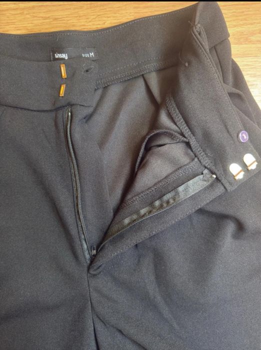 Pantaloni eleganți Sinsay M - stil stofă, nepurtați – perfecti office & casual chic