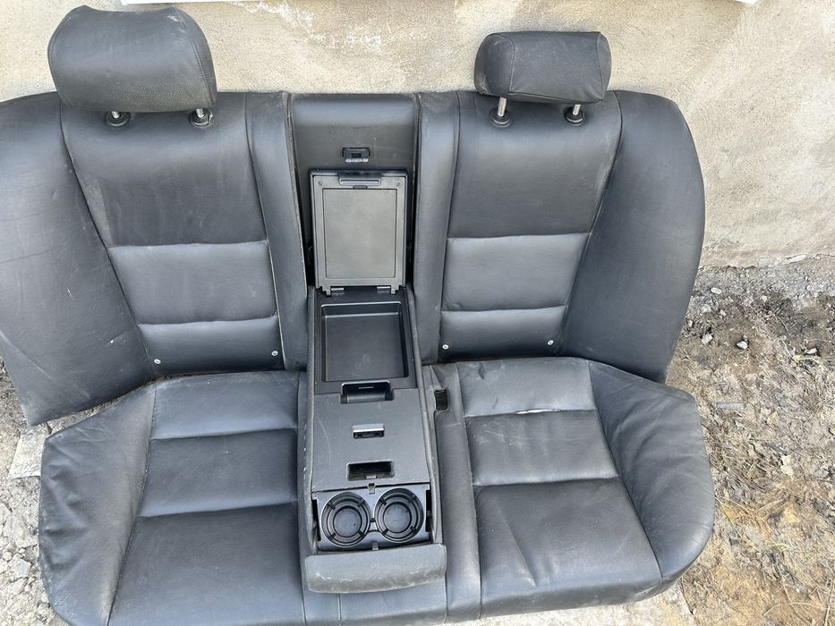 Задний диван(сидение) BMW E60