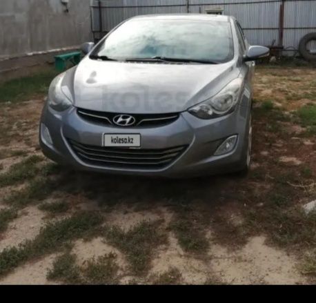 Хундай элантра  лимитед 2011_