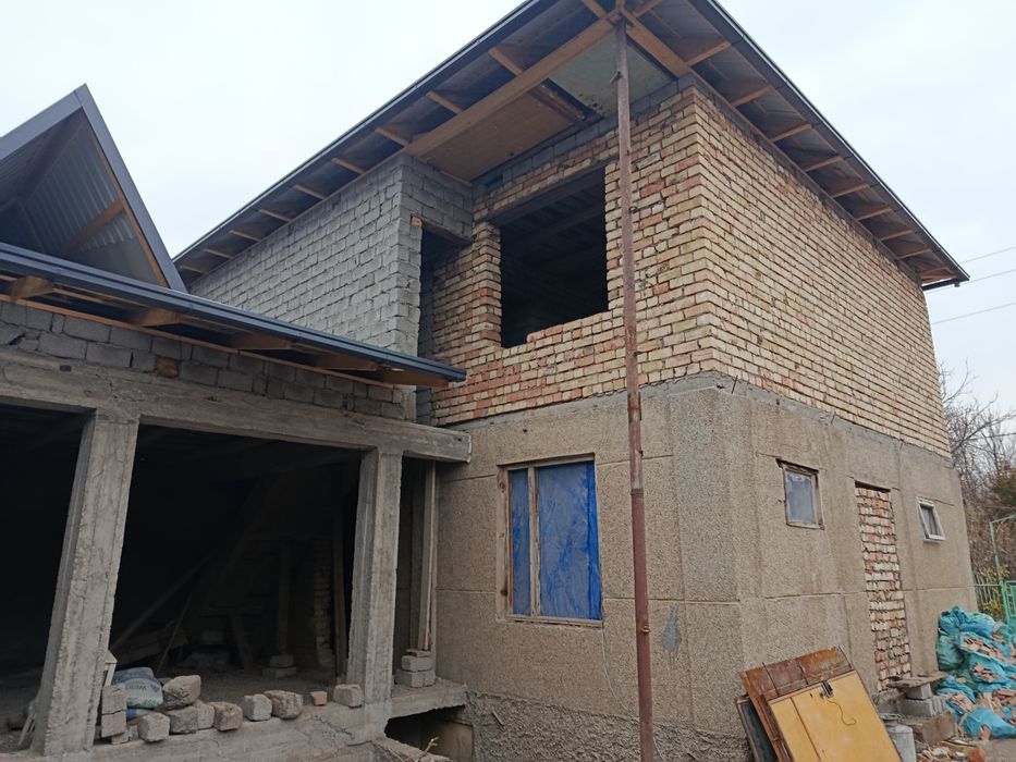 Продается дача. Бостанлыкский район.