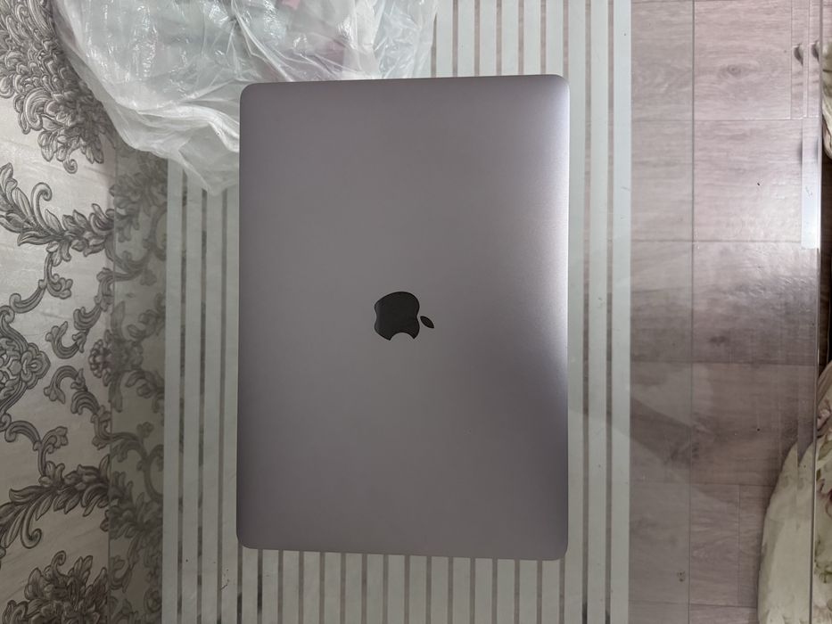 Ноутбук Apple MacBook Air 13 2020