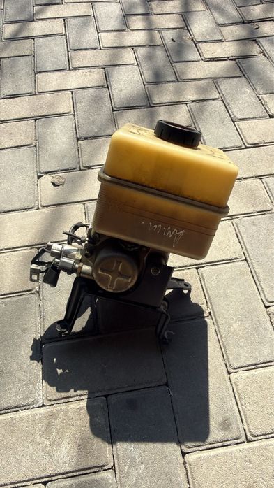 Насос подвески lx470