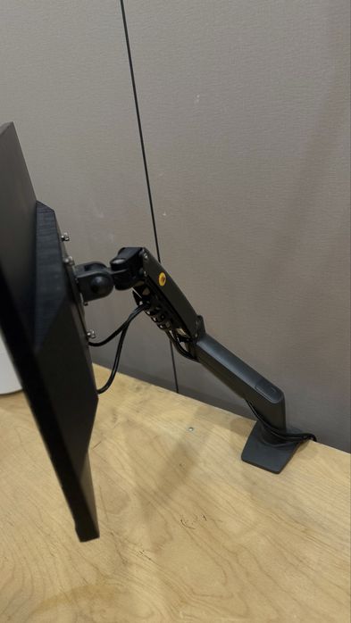 Монитор lenovo legion