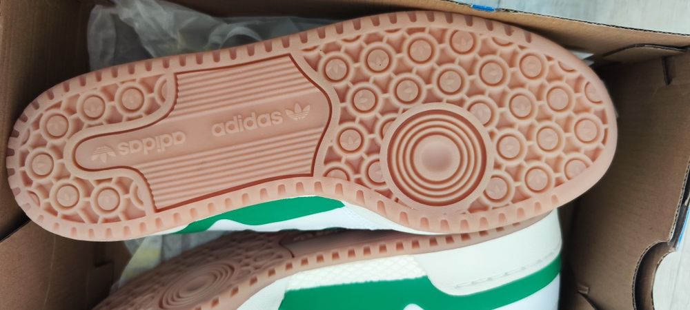 Adidas forum 42.5