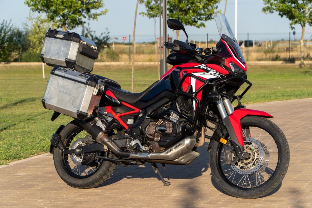 Vand Honda  Africa Twin CRF1100 DCT TOP • 19.000 km • Full accesorii • 02/2021