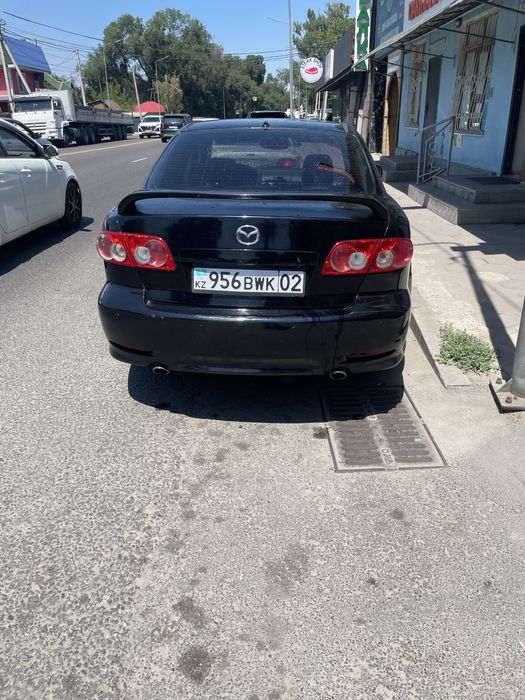 Mazda 6    2004 год