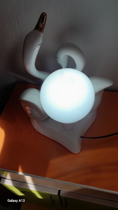 Светильник белые лебеди винтаж