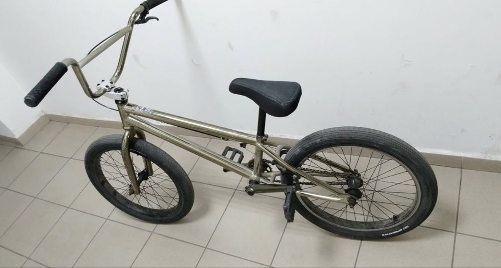 Трюковой велик BMX