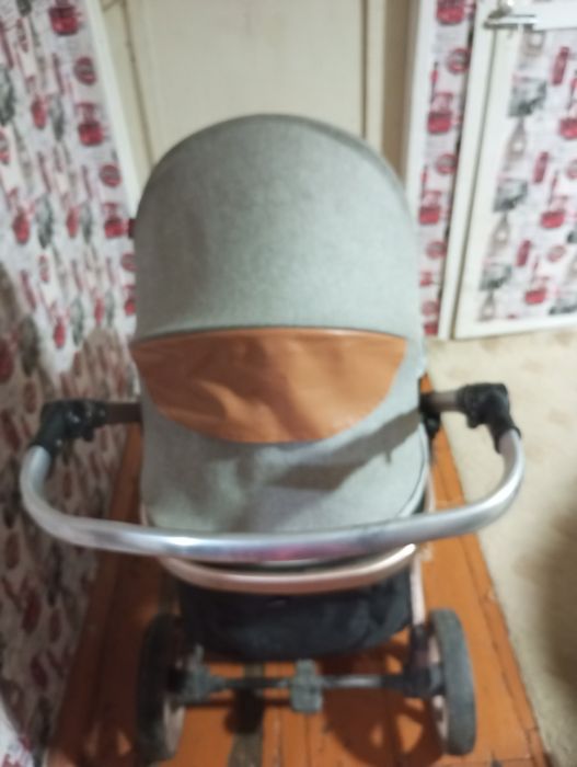 Продаю зимнию коляску