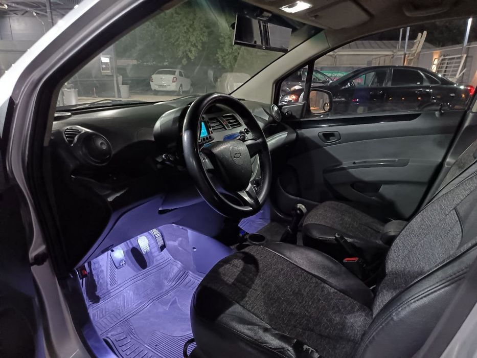 Продается Chevrolet Spark 2014 года