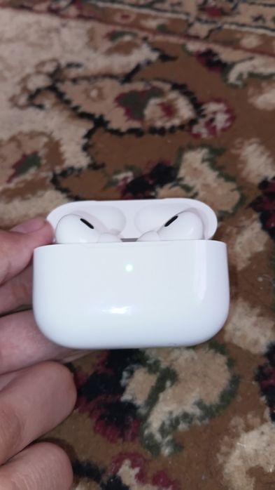 Айрподс про продою