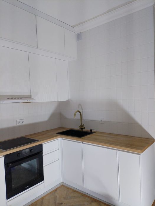 Кафель или плиточник