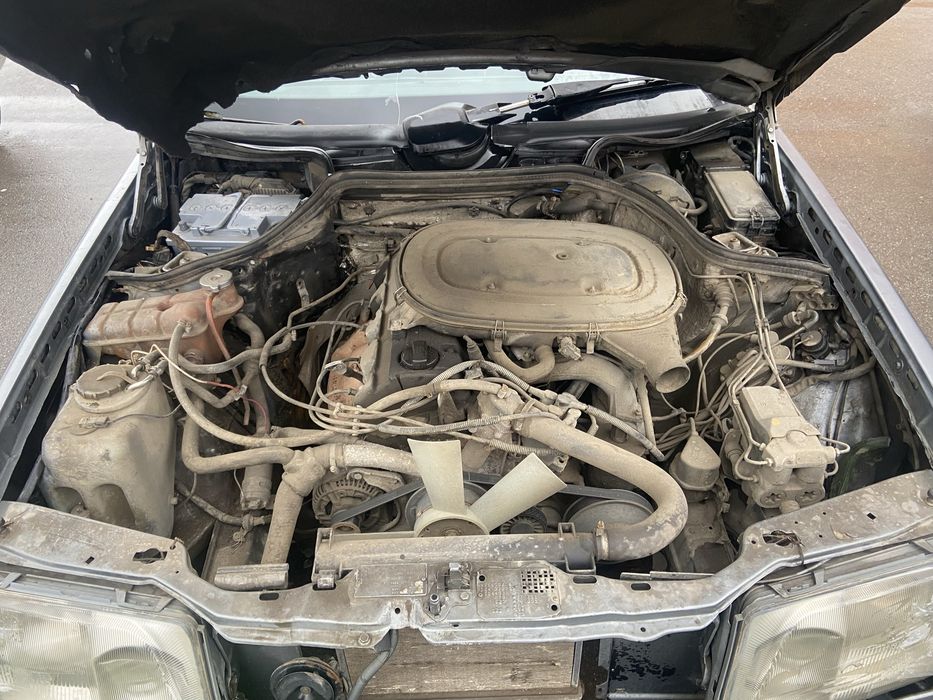 Авто мерседес 124,1992