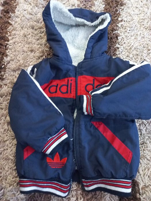 Продам утепленную курточку