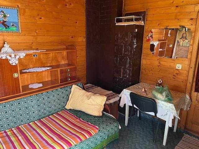 Vand casa. Un colt de rai. Fara vecini. comuna Gura Teghii, la DJ 203k