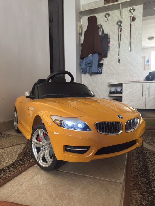 Masinuță electrică copii BMW Z4 sDrive35i 6V