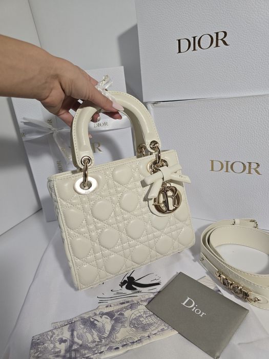 Налична чанта Lady Dior Latte