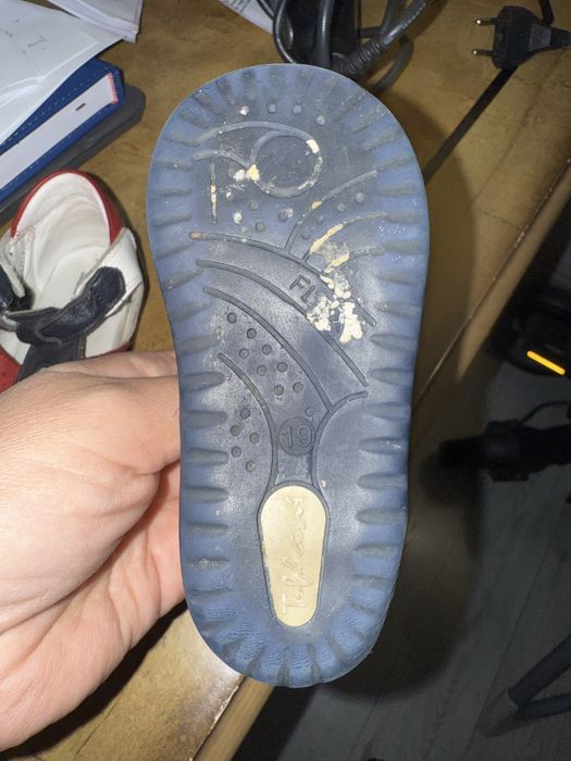 Обувь детская размер 18-22