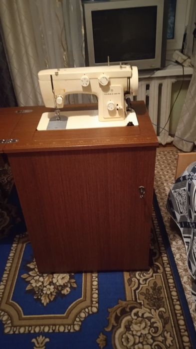 Швейная машина чайка