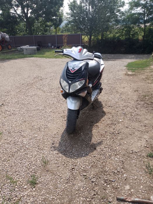 Vând peugeot speedfight 2 - 50 cc