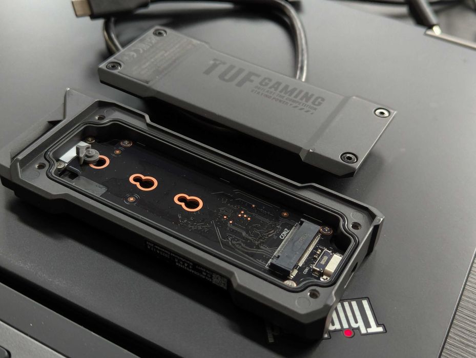 ASUS TUF Gaming A1 nvme SSD кутия за диск. IP68, в гаранция