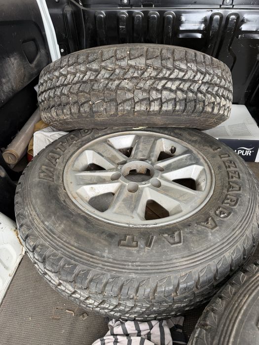 Гуми с джанти 6х139.7