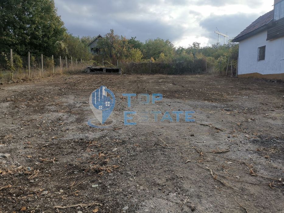 Парцел с ток и кладенец в местност Арбанашко бърдо