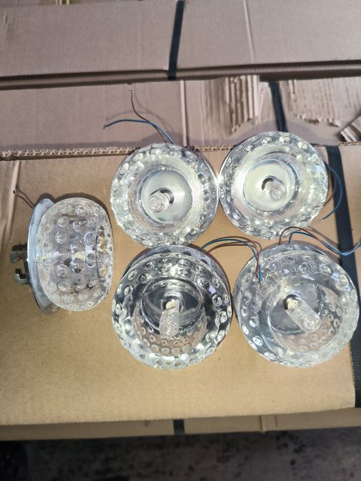 Продам потолочные светильники (СОФИТЫ)