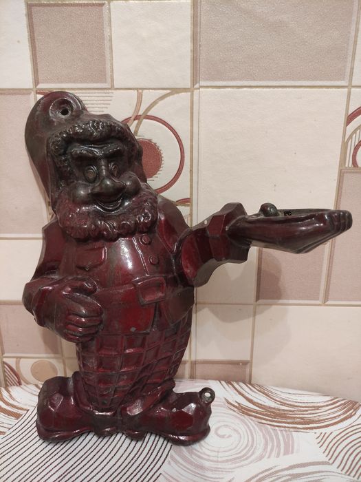 Подсвечник чугунный "Гном".