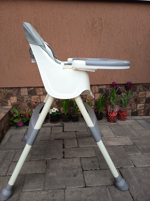 Scaun de masă bebe