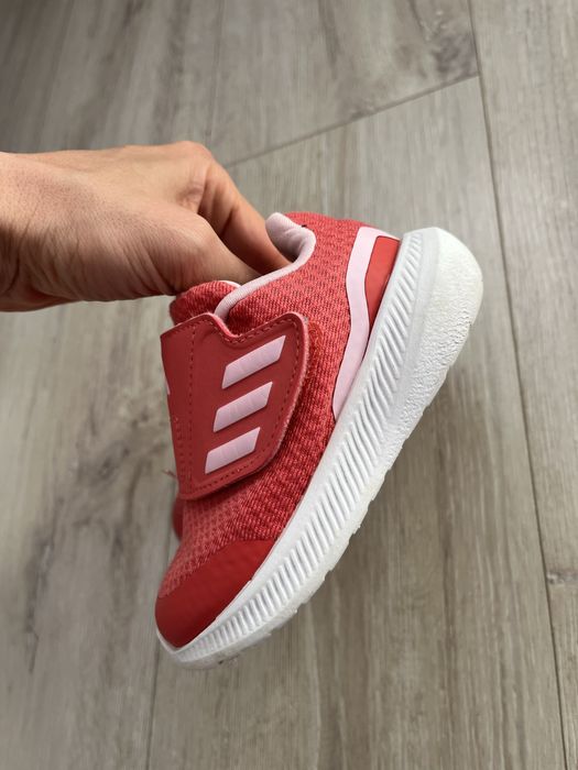 обувки за момиче 22 номер adidas адидас