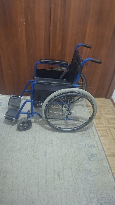 Инвалидная коляска