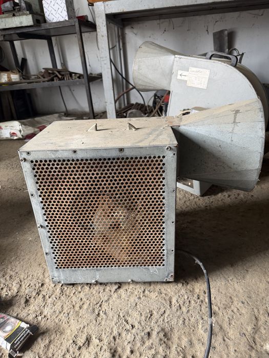 Надуваем батут Спондж Боб