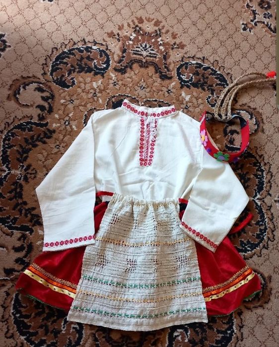 Детска народна носия за момиченце
