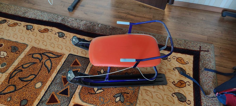 Продам санки б/у