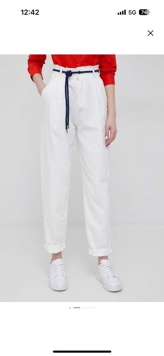 Дънки Emporio Armani, Nike, екип Hugo Boss, Liu Jo