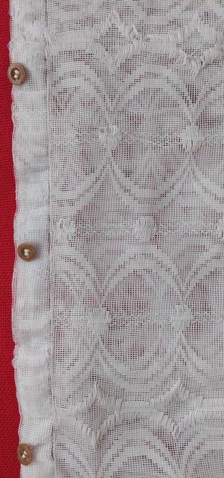 Продавам дълга завеса бяла, готова за окачване