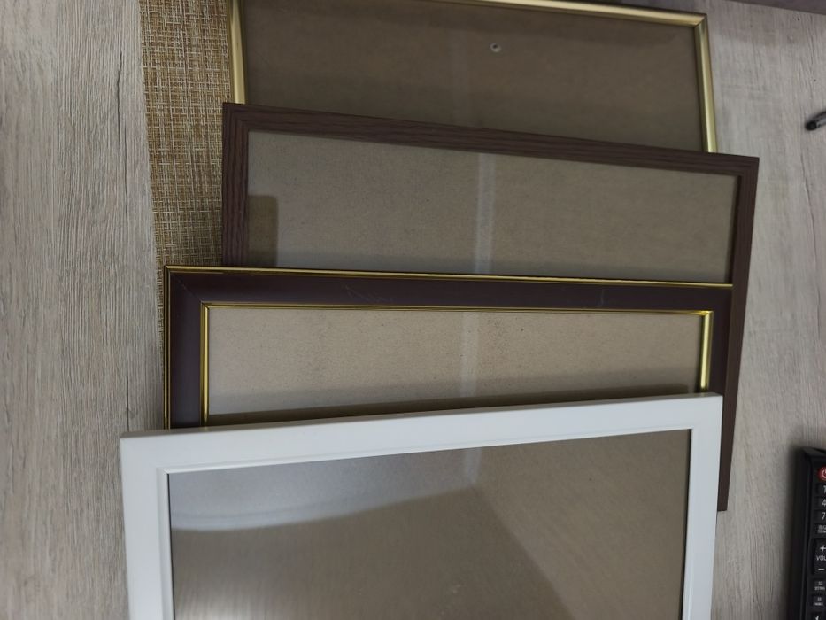 Отдам бесплатно фоторамки