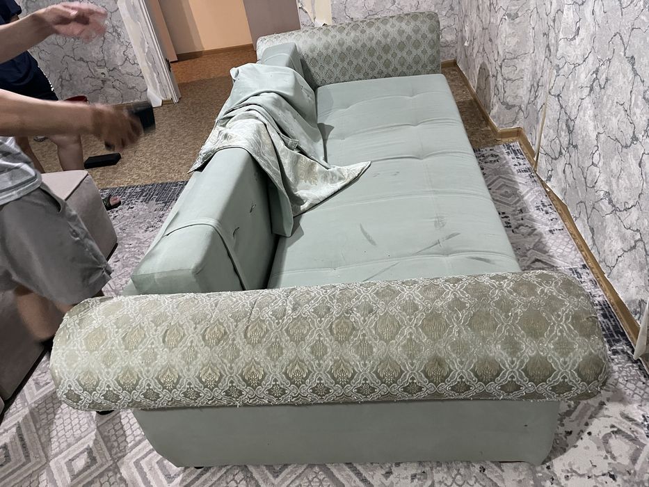 Отдам даром диван раскладной