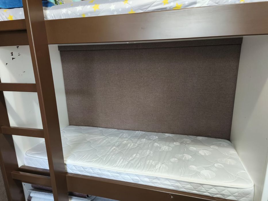 Продается 2-х ярусная кровать.