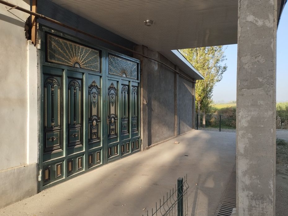 Ижарага ховли еш оилага.шароит яхши узок муддатга Склад цех ишлатса бу