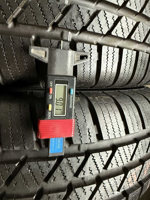 2x Anvelope iarna 205/80 R16C NOI - Continental Cross  Contact Winter