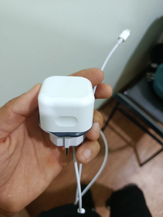 iPhone zaryadchik full complekt