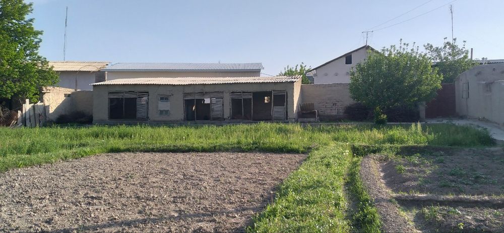 Qiziltepa tumani Bòston MFY da 6 sotix yer maydoni sotiladi. 
Gaz, suv