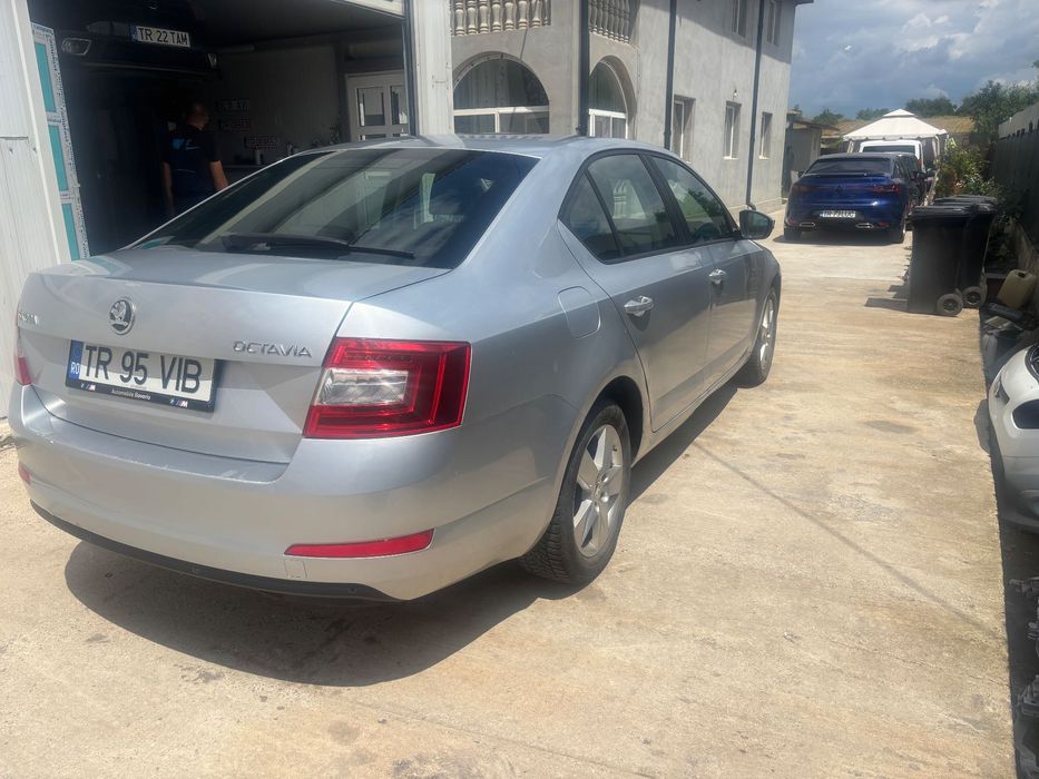 SKODA Octavia 2014 — imagine 3