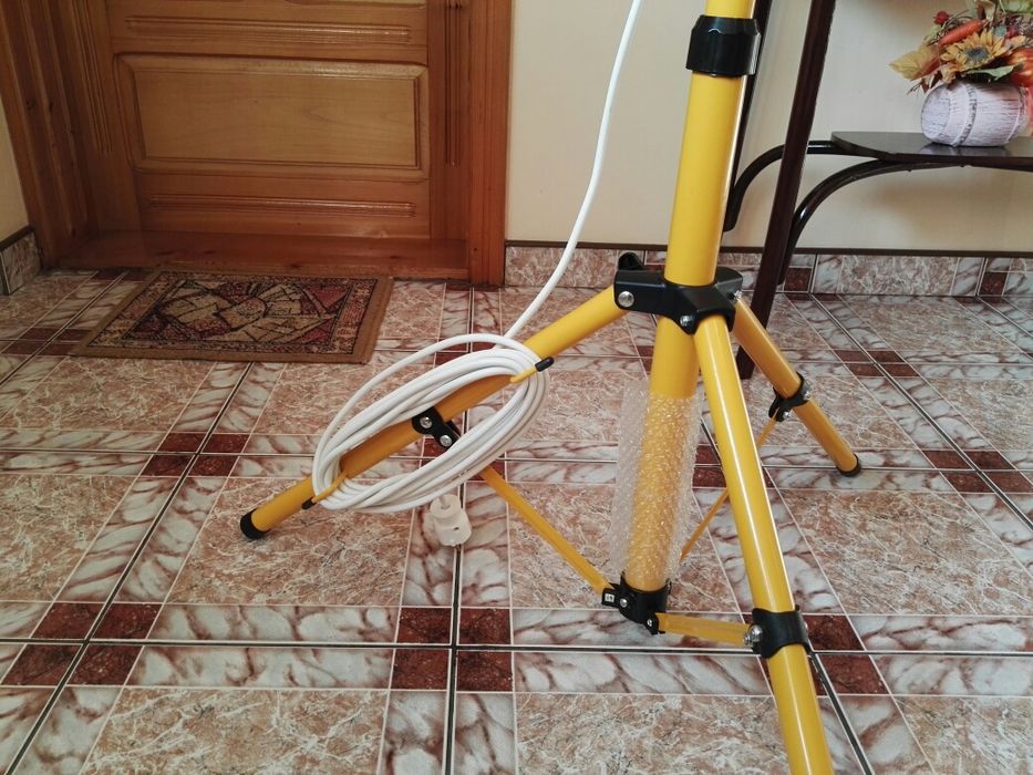 Lampa germicidala sterilizare, dezinfectie suprafete si aer - UV-C