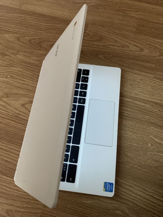 Laptop Acer Slim display 12,6 led functional,cititi anuntul.