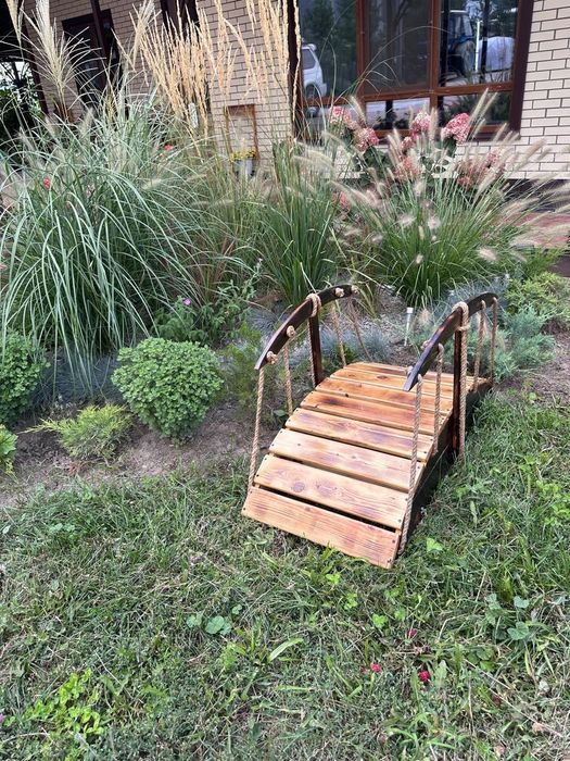 Мостик садовый декоративный