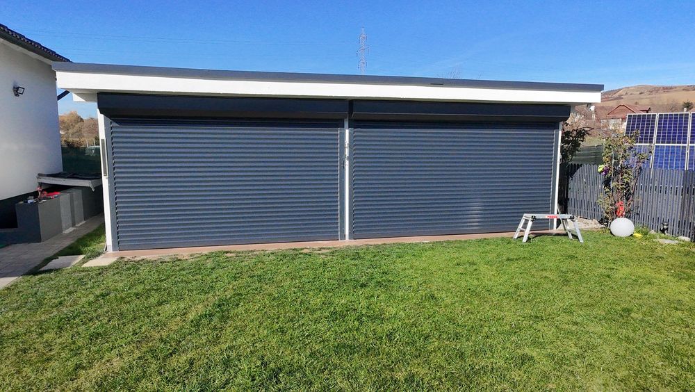 Rulouri exterioare.  Usi de garaj tip rulou.  Rulouri aluminiu.  Usii